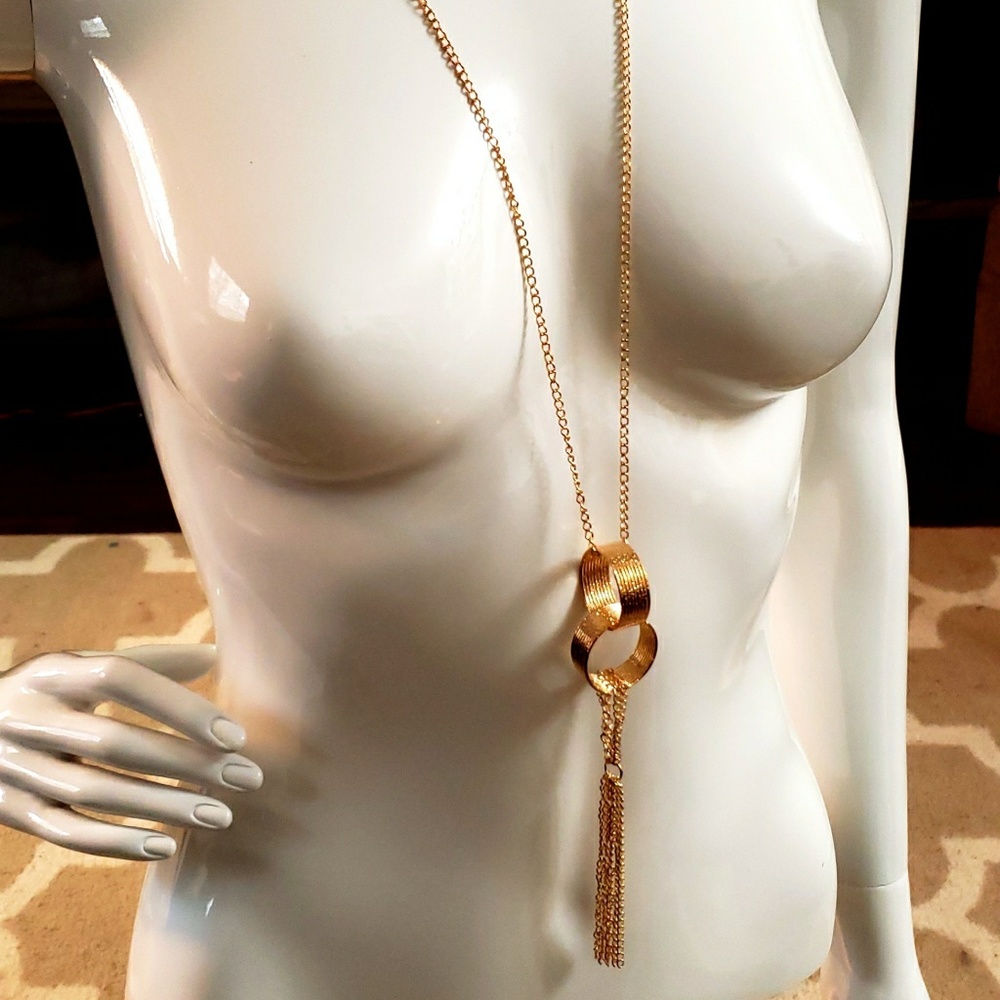 Goldtone chain necklace with circle pendants